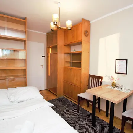 Apartamento Roomspoznan Pl - Powstancow Wielkopolskich 23 - 24h Self Check-in Poznan